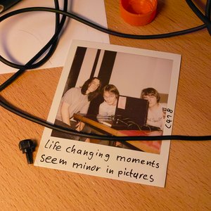 'life changing moments seem minor in pictures'の画像