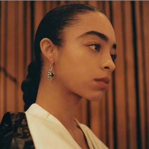 “Kelsey Lu”的封面