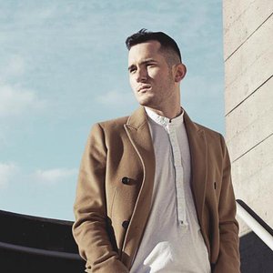 “Andrew Bayer”的封面