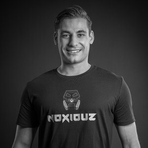 “Noxiouz”的封面