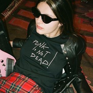 'Pretty Sick'の画像