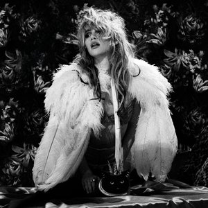 Image pour 'Suki Waterhouse'
