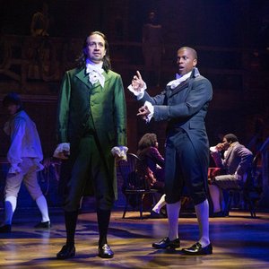 Изображение для 'Leslie Odom, Jr., Lin-Manuel Miranda & Original Broadway Cast of Hamilton'