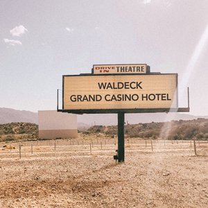 “Grand Casino Hotel”的封面