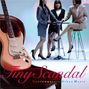 “Tiny Scandal”的封面