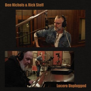 “Lucero Unplugged”的封面