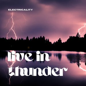 “Live In Thunder”的封面