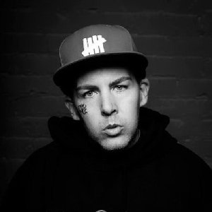 “Madchild”的封面