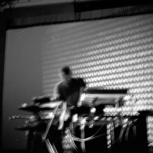 “ENIKS BENIKS”的封面