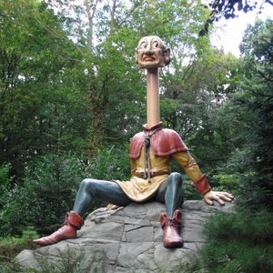 “Daddy Long Neck”的封面
