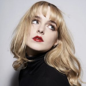 'Mckenna Grace' için resim