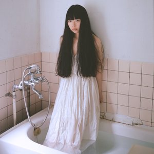 “Seabed Eden”的封面
