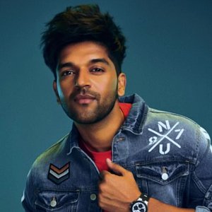 “Guru Randhawa”的封面
