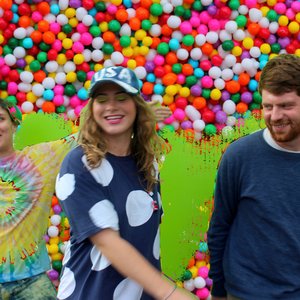 “Charmpit”的封面