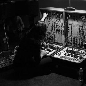 Изображение для 'Sarah Davachi'