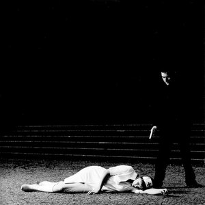 “First Album (2009 Reissue)”的封面