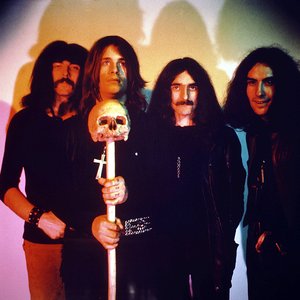 “Black Sabbath”的封面