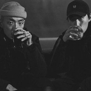 “SILKYBOIS”的封面