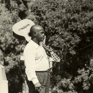 'Synval Silva' için resim