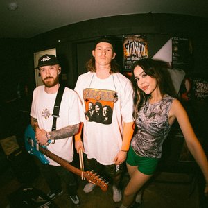 “Yours Truly”的封面