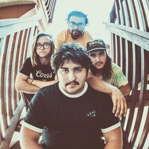 Zdjęcia dla 'The High Curbs'