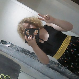 'Fuck Them Parents' için resim