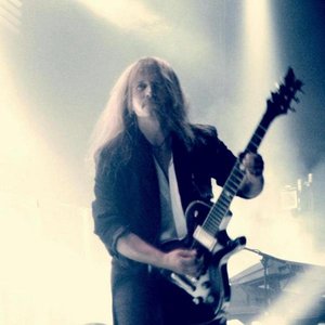 “Chris Caffery”的封面