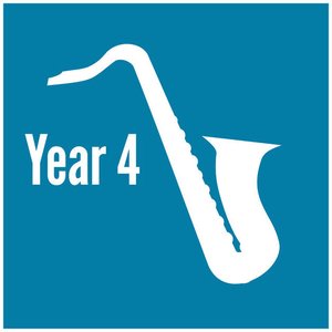 “Year 4”的封面