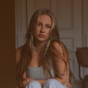 Image for 'Ashley Kutcher'