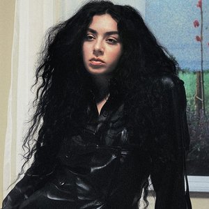 Zdjęcia dla 'Charli XCX'