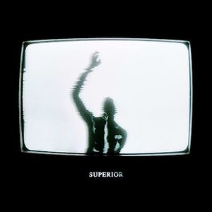 “SUPERIOR”的封面