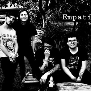 “Empatía”的封面