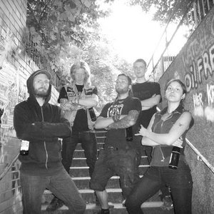 “Realm Of Chaos”的封面