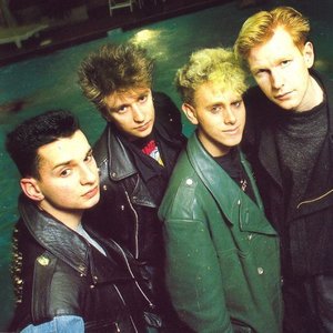 “Depeche Mode”的封面