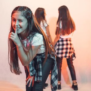 'Елица Узунова' için resim