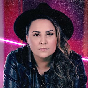 Image for 'Lari Ferreira'