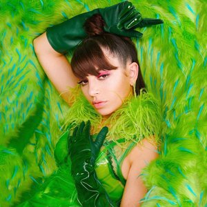 “Charli xcx”的封面