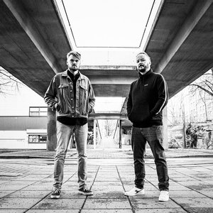 “Haraamo”的封面