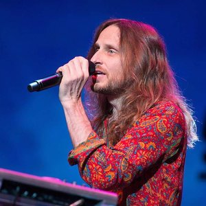 'Jon Davison'の画像