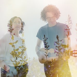Изображение для 'Renee & Jeremy (Children's)'