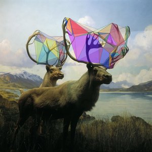 “Pyramids”的封面