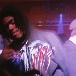 “Lucki”的封面