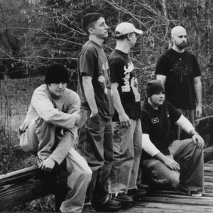 “Slaves Of Freedom”的封面