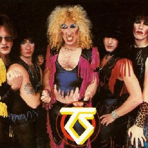 “Twisted Sister”的封面