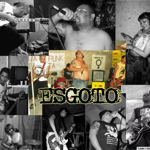 “Esgoto”的封面