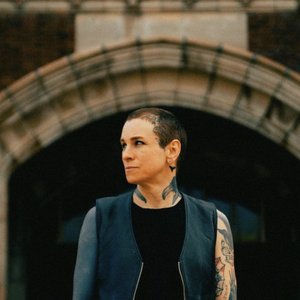 “Laura Jane Grace”的封面