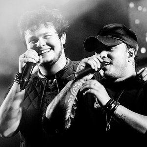 “Matheus & Kauan”的封面