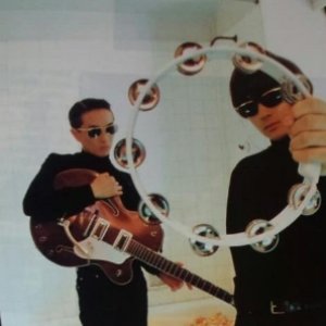 'Flipper’s Guitar' için resim