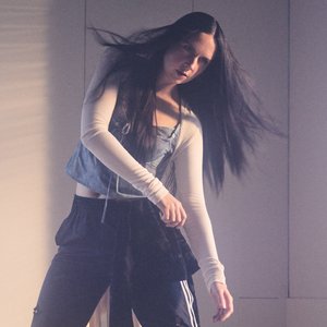 “MØ”的封面