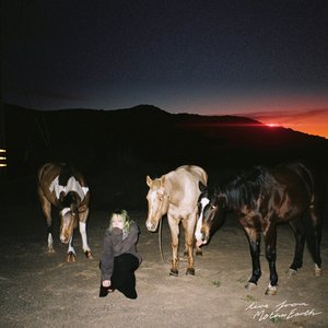 “Live From Mother Earth”的封面
